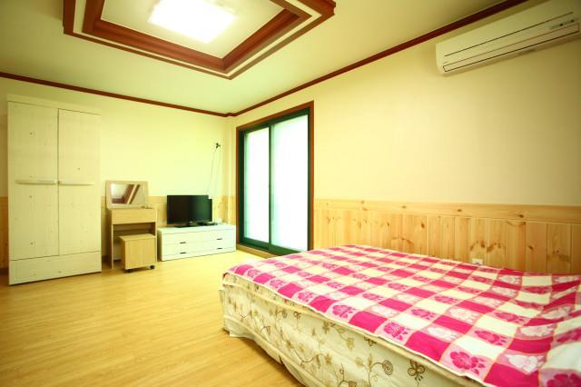 Bluesky Pension Pocheon Bagian luar foto