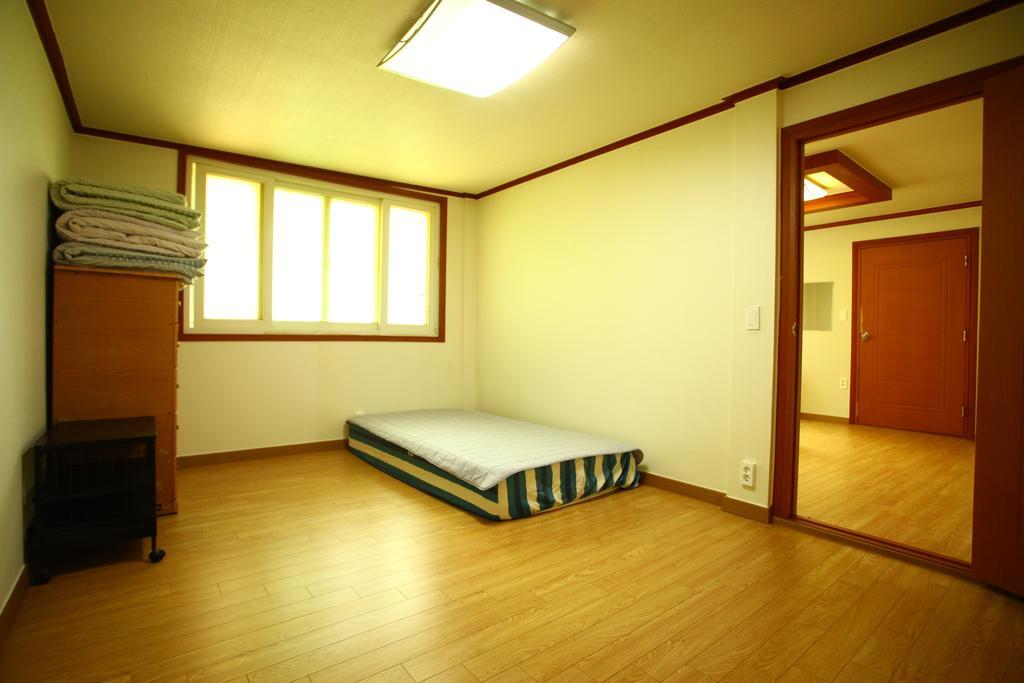 Bluesky Pension Pocheon Bagian luar foto