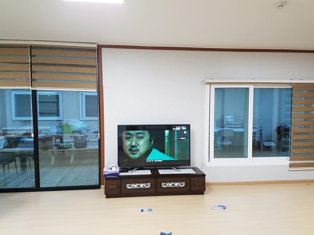 Bluesky Pension Pocheon Bagian luar foto