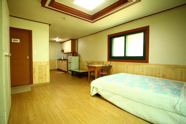 Bluesky Pension Pocheon Bagian luar foto