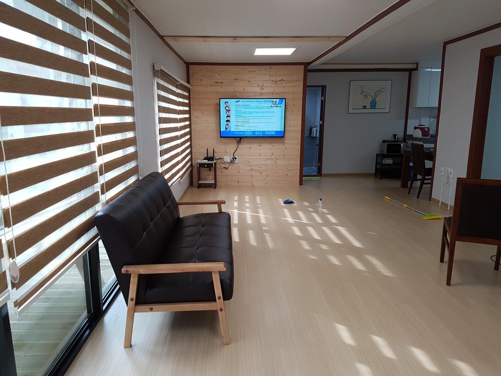 Bluesky Pension Pocheon Bagian luar foto