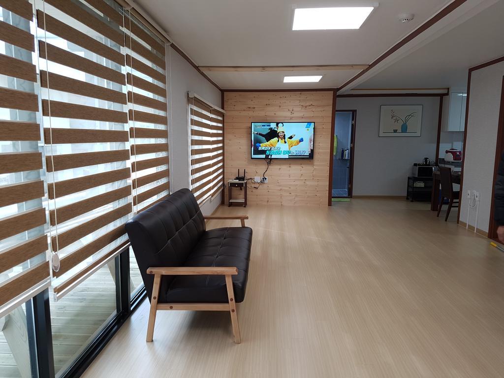 Bluesky Pension Pocheon Bagian luar foto